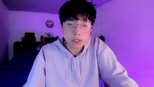 Snapshot of AnggelONfiree chatting on February 23, 2026, 2:42 am AnggelONfiree online show from February 23, 2026, 2:42 am