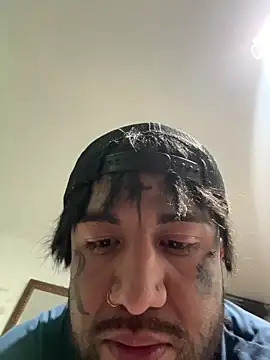 Snapshot of Azazelihornyasf chatting on January 8, 2026, 6:48 am Azazelihornyasf online show from January 8, 2026, 6:48 am