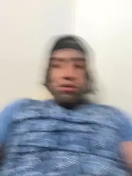 Snapshot of Azazelihornyasf chatting on February 18, 2026, 9:38 am Azazelihornyasf online show from February 18, 2026, 9:38 am