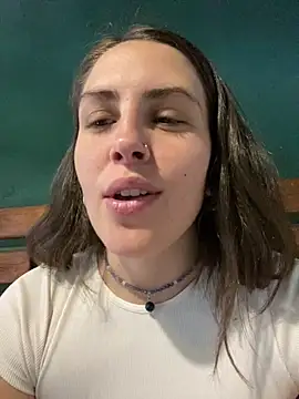 Snapshot of isadelasestrellas chatting on January 6, 2026, 6:11 pm isadelasestrellas online show from January 6, 2026, 6:11 pm