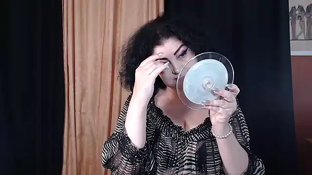 Snapshot of _MissJ_ chatting on October 26, 2025, 5:02 am MissJ online show from October 26, 2025, 5:02 am