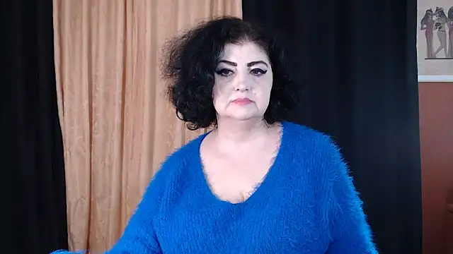 Snapshot of _MissJ_ chatting on December 1, 2025, 10:59 pm MissJ online show from December 1, 2025, 10:59 pm