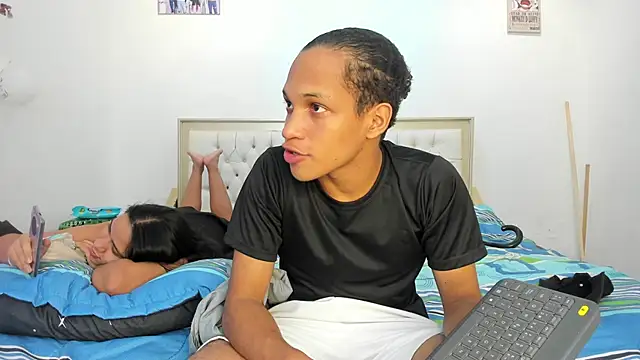 Snapshot of fenixonfire_ chatting on January 15, 2025, 8:26 pm fenixonfire online show from January 15, 2025, 8:26 pm