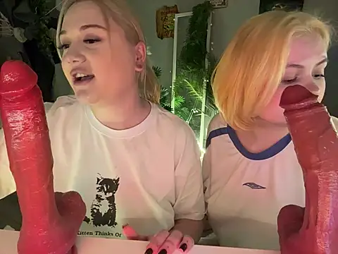 DaisyBooom online show from February 19, 2026, 8:16 pm