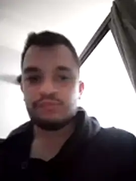 Snapshot of tony_landri chatting on February 26, 2026, 10:42 pm tony landri online show from February 26, 2026, 10:42 pm