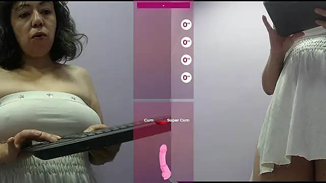 Snapshot of Drool_Sucker chatting on February 13, 2025, 12:11 pm Drool Sucker online show from February 13, 2025, 12:11 pm