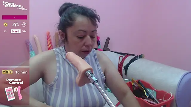 Snapshot of Drool_Sucker chatting on October 6, 2025, 12:13 pm Drool Sucker online show from October 6, 2025, 12:13 pm