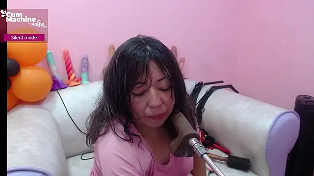 Snapshot of Drool_Sucker chatting on November 16, 2025, 12:22 pm Drool Sucker online show from November 16, 2025, 12:22 pm