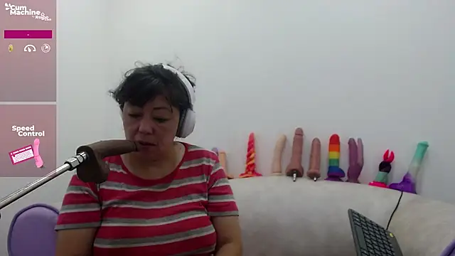 Snapshot of Drool_Sucker chatting on February 25, 2026, 12:15 pm Drool Sucker online show from February 25, 2026, 12:15 pm