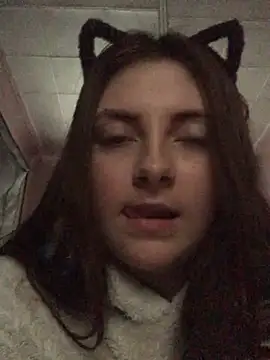 Snapshot of fairy365 chatting on February 25, 2025, 8:14 am fairy365 online show from February 25, 2025, 8:14 am