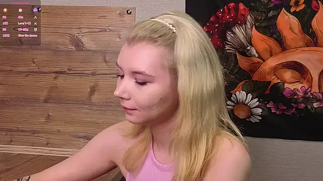 Snapshot of DaisyElmers chatting on September 26, 2025, 3:43 am DaisyElmers online show from September 26, 2025, 3:43 am