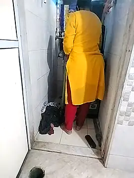 Snapshot of PayalSharmahot143 chatting on December 2, 2025, 8:30 am PayalSharmahot143 online show from December 2, 2025, 8:30 am