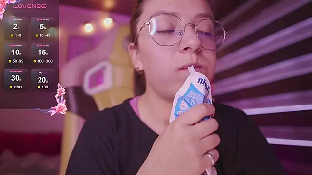 milly kenner online show from December 15, 2025, 6:34 pm