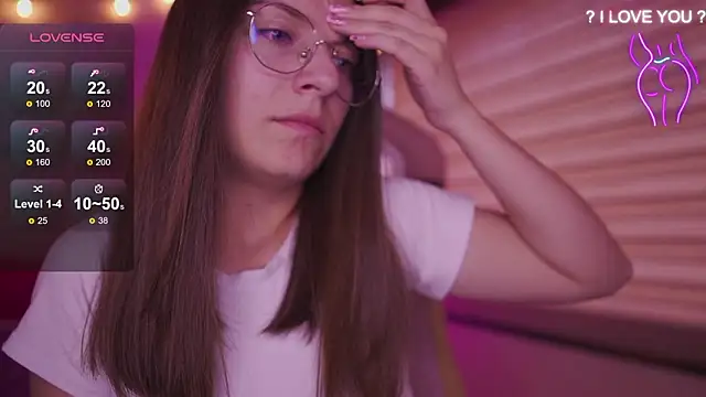 Snapshot of milly_kenner chatting on February 27, 2026, 8:53 pm milly kenner online show from February 27, 2026, 8:53 pm