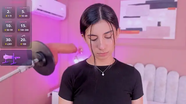 Snapshot of zia_cooper chatting on February 14, 2026, 7:10 pm zia cooper online show from February 14, 2026, 7:10 pm