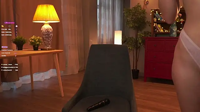 Snapshot of AudreyBarren chatting on February 20, 2025, 2:35 pm AudreyBarren online show from February 20, 2025, 2:35 pm