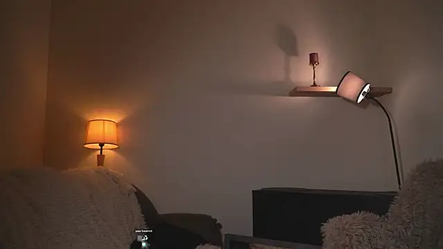 Snapshot of AudreyBarren chatting on October 9, 2025, 4:32 am AudreyBarren online show from October 9, 2025, 4:32 am