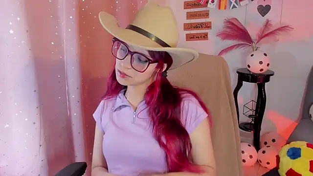 RedMeloddy online show from June 12, 2026, 9:46 pm