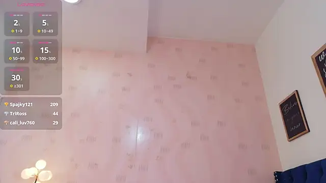 Snapshot of littleebonymommy chatting on April 22, 2026, 7:59 pm littleebonymommy online show from April 22, 2026, 7:59 pm