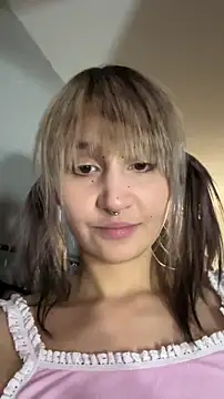 bigbabykiki online show from May 17, 2026, 6:26 pm