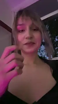 bigbabykiki online show from May 24, 2026, 7:41 pm