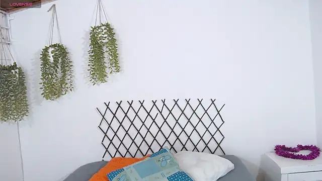 karla charloby online show from October 8, 2025, 2:58 pm