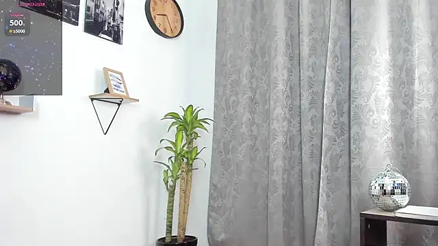 Snapshot of SophieBaker__ chatting on November 5, 2025, 1:27 am SophieBaker online show from November 5, 2025, 1:27 am