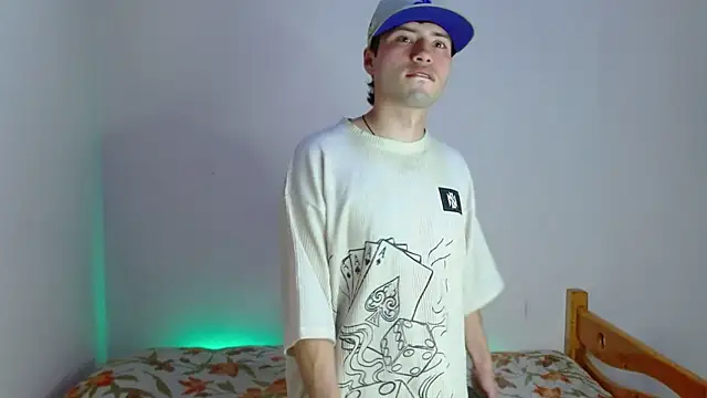 Snapshot of nolanjay_ chatting on September 25, 2025, 8:12 pm nolanjay online show from September 25, 2025, 8:12 pm