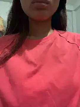 Snapshot of _riyaahahaha_ chatting on November 26, 2025, 6:25 am riyaahahaha online show from November 26, 2025, 6:25 am