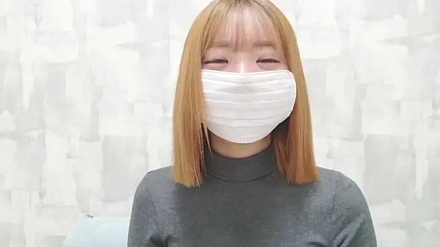 LOVE MOMO LOVE online show from February 3, 2026, 11:26 am