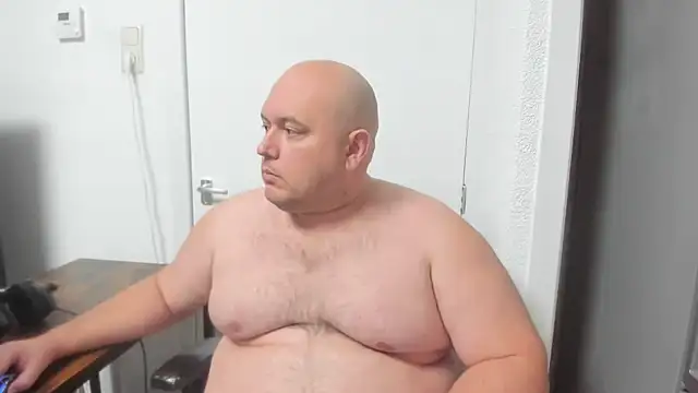 BigromeoXX online show from December 26, 2024, 8:00 pm