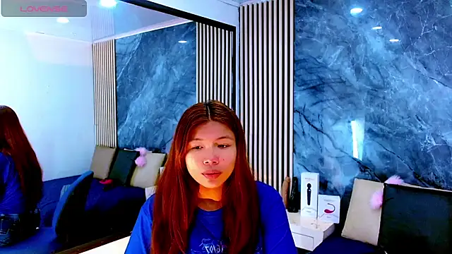 Isalombardi online show from September 21, 2025, 4:47 am