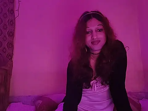 Snapshot of MmmMonikaBabie chatting on January 13, 2025, 6:05 pm MmmMonikaBabie online show from January 13, 2025, 6:05 pm