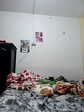 safira hot online show from May 8, 2026, 9:03 am