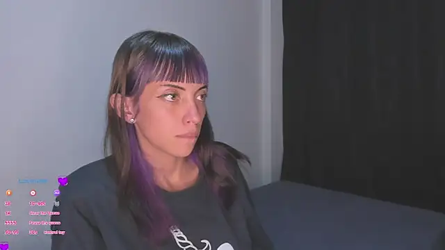 Snapshot of MiaGoth_ chatting on October 11, 2025, 1:27 am MiaGoth online show from October 11, 2025, 1:27 am