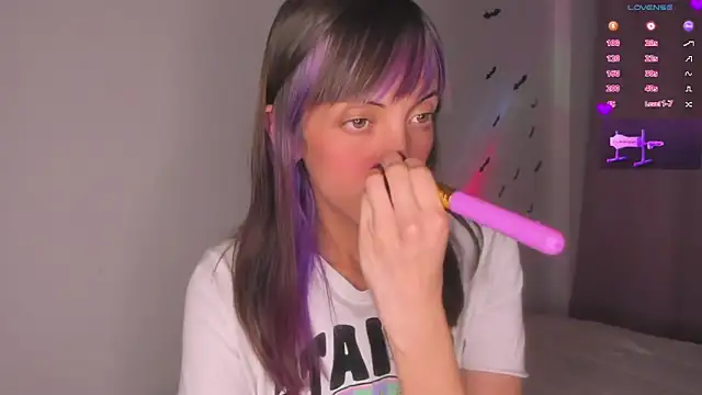 Snapshot of MiaGoth_ chatting on November 8, 2025, 11:03 pm MiaGoth online show from November 8, 2025, 11:03 pm