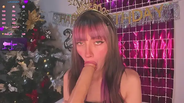 Snapshot of MiaGoth_ chatting on December 16, 2025, 2:27 am MiaGoth online show from December 16, 2025, 2:27 am