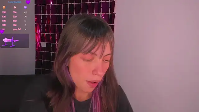 Snapshot of MiaGoth_ chatting on January 10, 2026, 12:34 am MiaGoth online show from January 10, 2026, 12:34 am