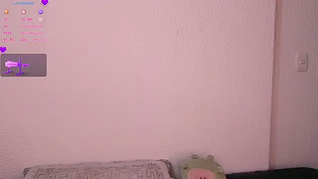 Snapshot of MiaGoth_ chatting on February 15, 2026, 8:05 pm MiaGoth online show from February 15, 2026, 8:05 pm