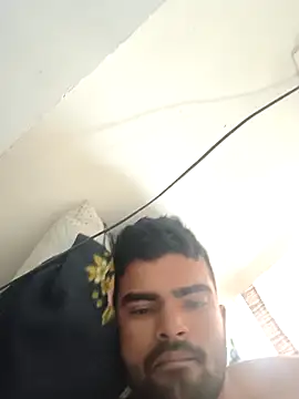 yourboy2000   online show from April 8, 2026, 2:44 am