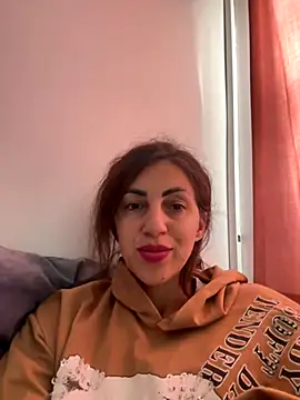 EmaSkyes online show from October 5, 2025, 6:56 am