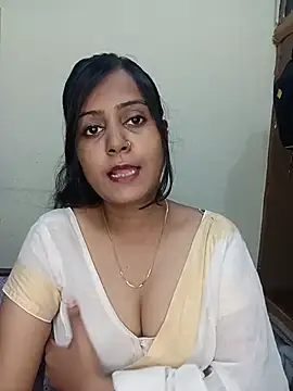 Snapshot of Miss-Riyasingh chatting on July 12, 2026, 1:35 pm Miss-Riyasingh online show from July 12, 2026, 1:35 pm