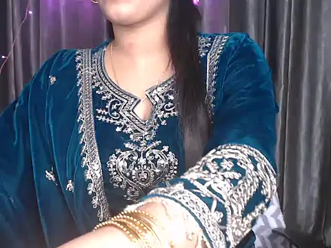 Sexy Myra18 online show from February 12, 2025, 12:55 pm