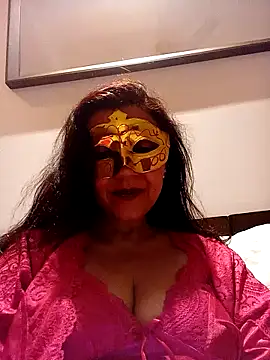 Snapshot of DesiMuffin chatting on January 18, 2025, 6:32 pm DesiMuffin online show from January 18, 2025, 6:32 pm