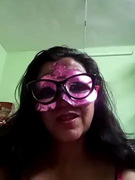 Snapshot of DesiMuffin chatting on September 27, 2025, 7:52 pm DesiMuffin online show from September 27, 2025, 7:52 pm