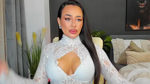 Sonia  Rey online show from November 11, 2025, 5:24 pm