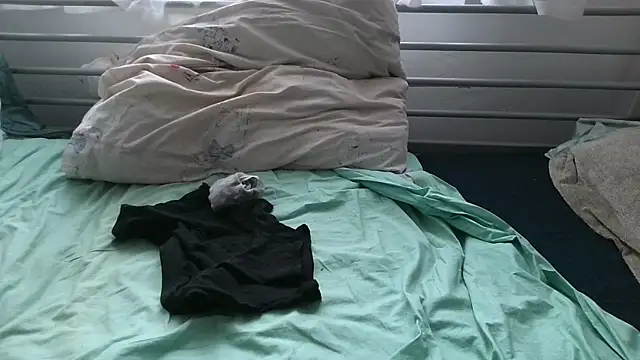 Snapshot of krissraw chatting on January 10, 2025, 8:40 am krissraw online show from January 10, 2025, 8:40 am