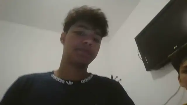 Snapshot of jonmaykolrose chatting on December 3, 2024, 5:12 pm jonmaykolrose online show from December 3, 2024, 5:12 pm