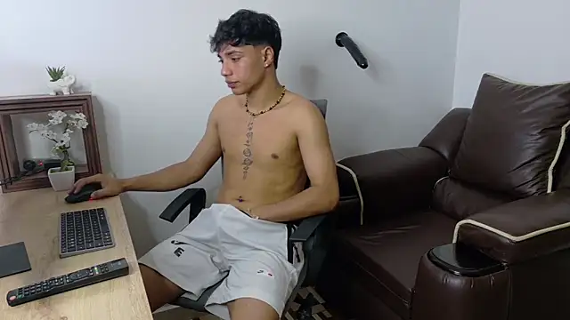 jonmaykolrose online show from November 29, 2025, 6:11 pm