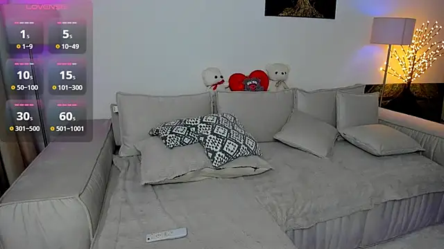 Snapshot of Queenofyouredreams chatting on December 7, 2024, 1:58 am Queenofyouredreams online show from December 7, 2024, 1:58 am